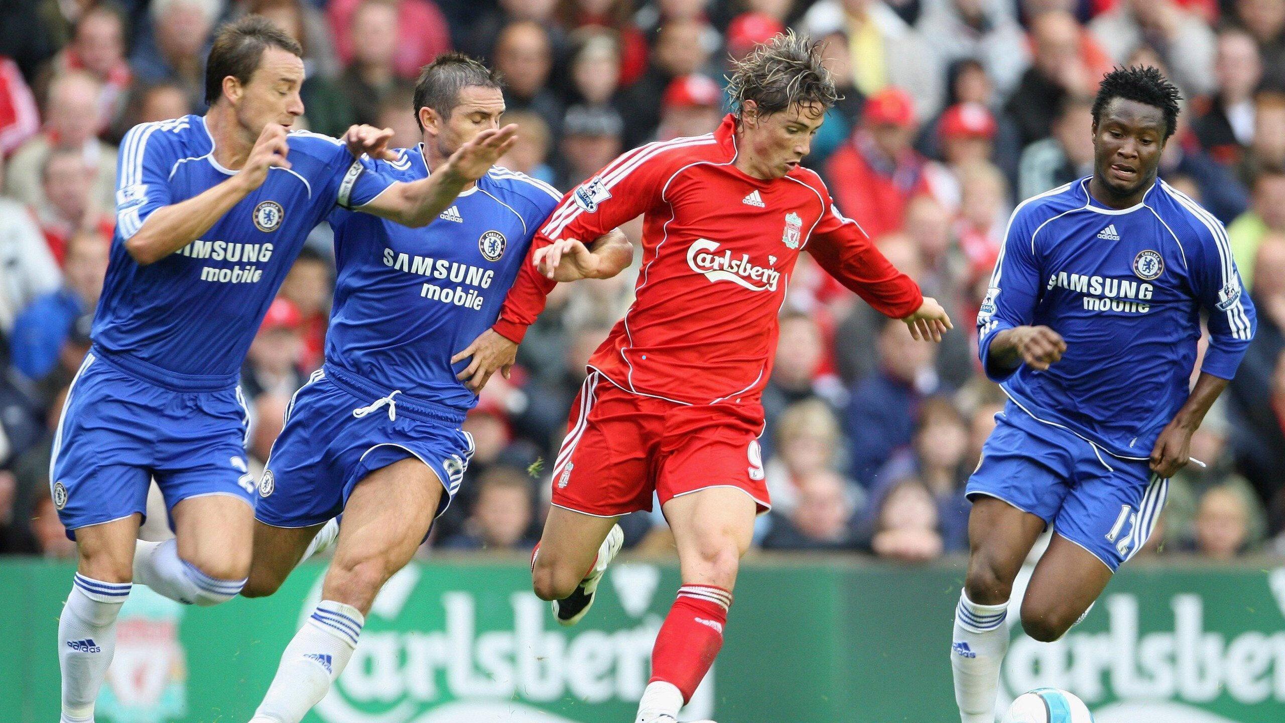 切尔西全力追逐巴西天才罗克，曼联加入竞争引发转会风云