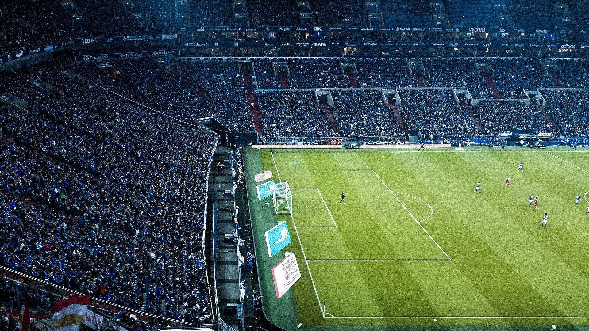 霍勒迪绝技再现，外线虚晃接后撤步三分，决胜时刻点燃全场